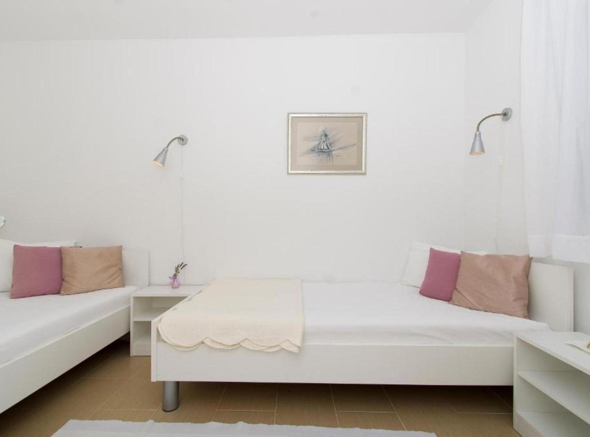 Apartments Villa Olea Lumbarda Ngoại thất bức ảnh