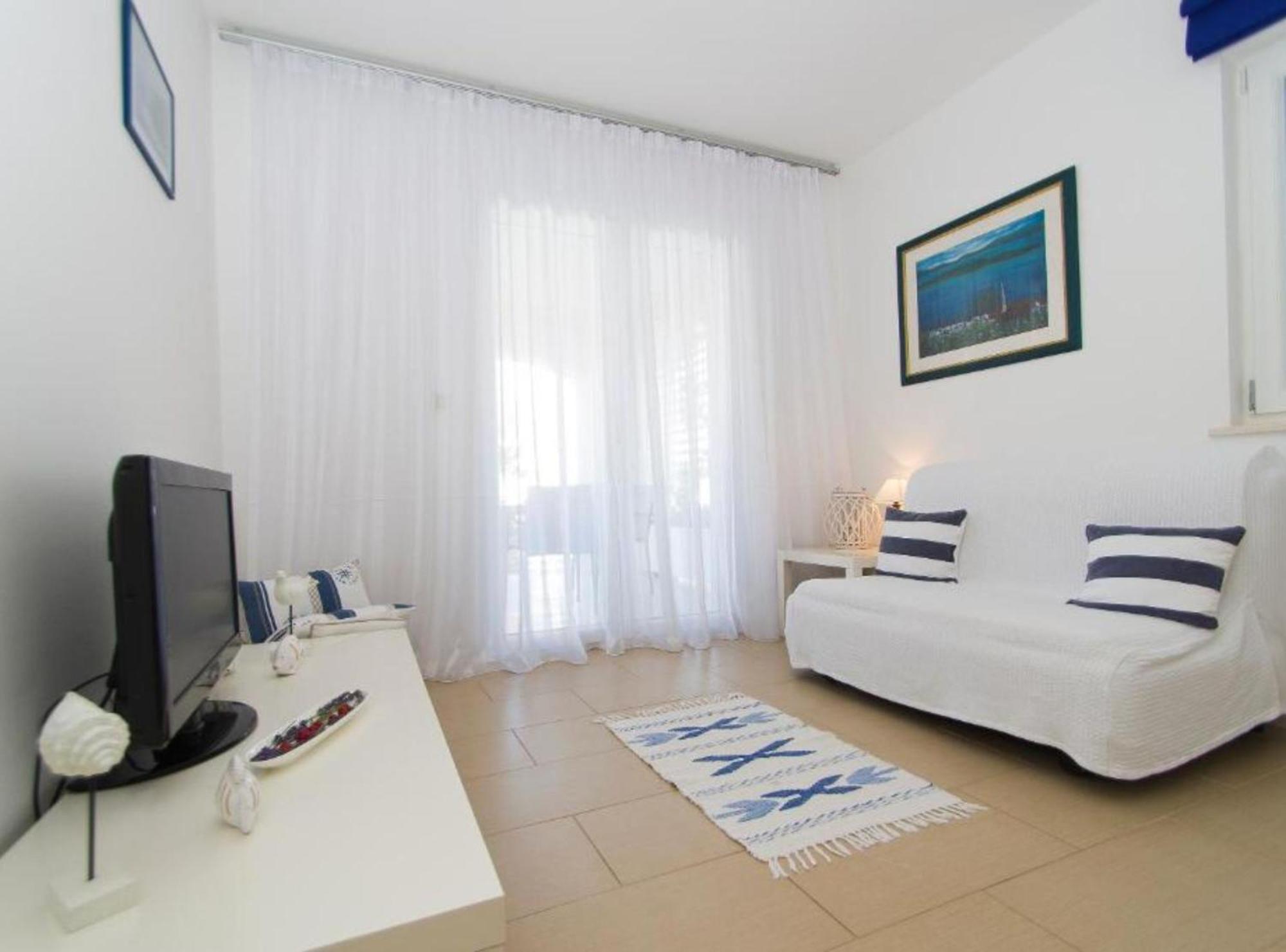 Apartments Villa Olea Lumbarda Ngoại thất bức ảnh