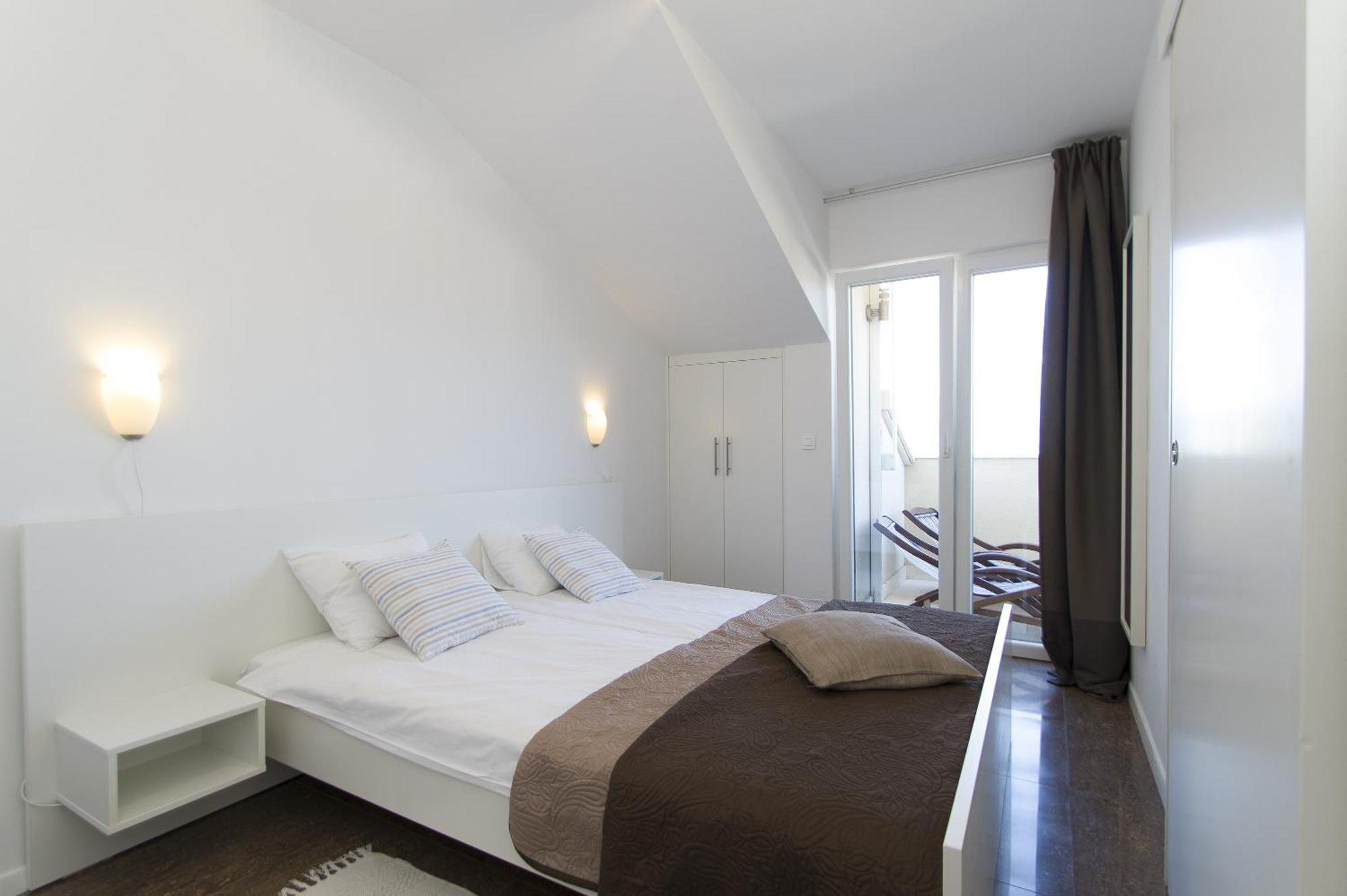 Apartments Villa Olea Lumbarda Ngoại thất bức ảnh