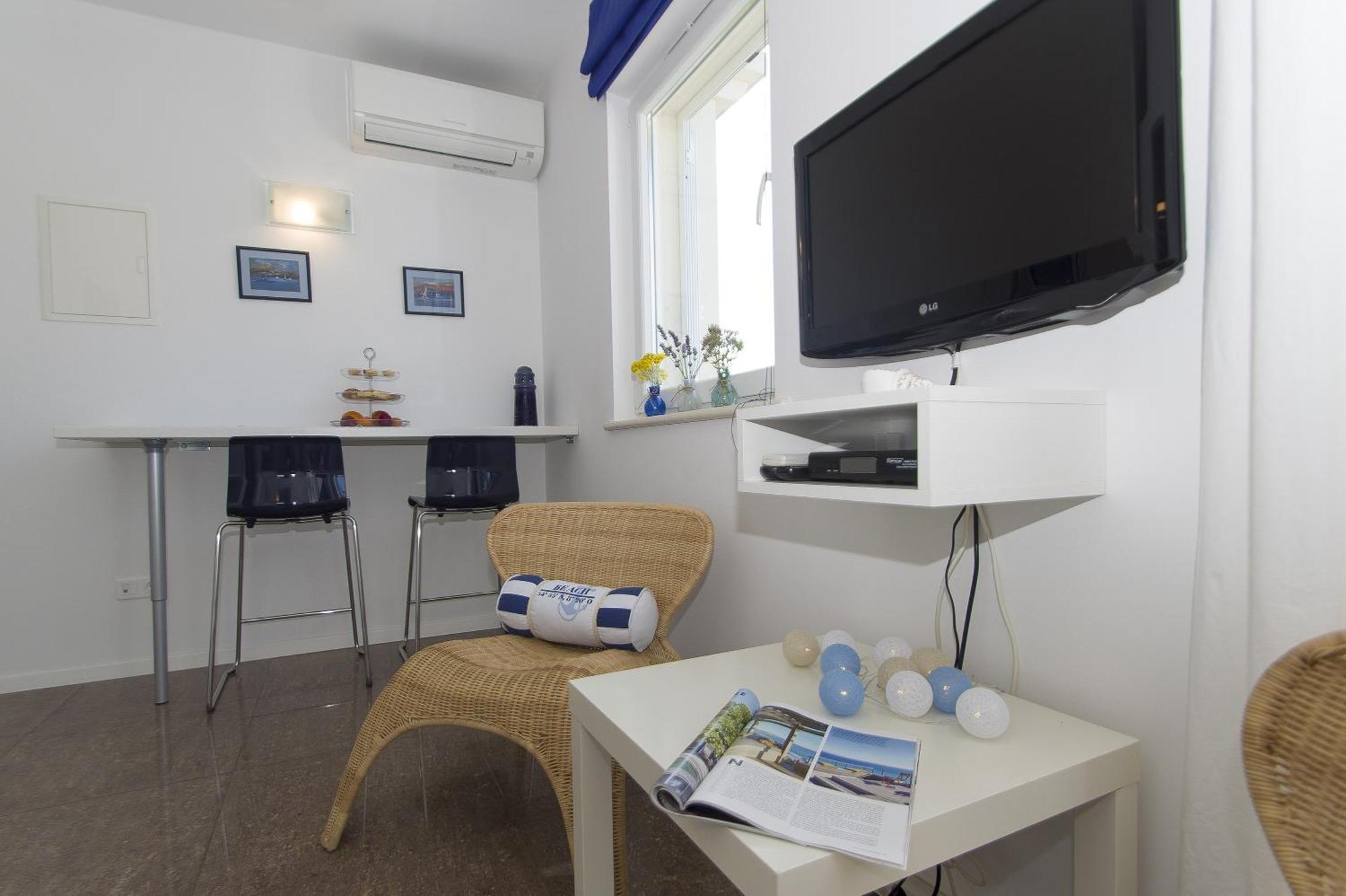 Apartments Villa Olea Lumbarda Ngoại thất bức ảnh